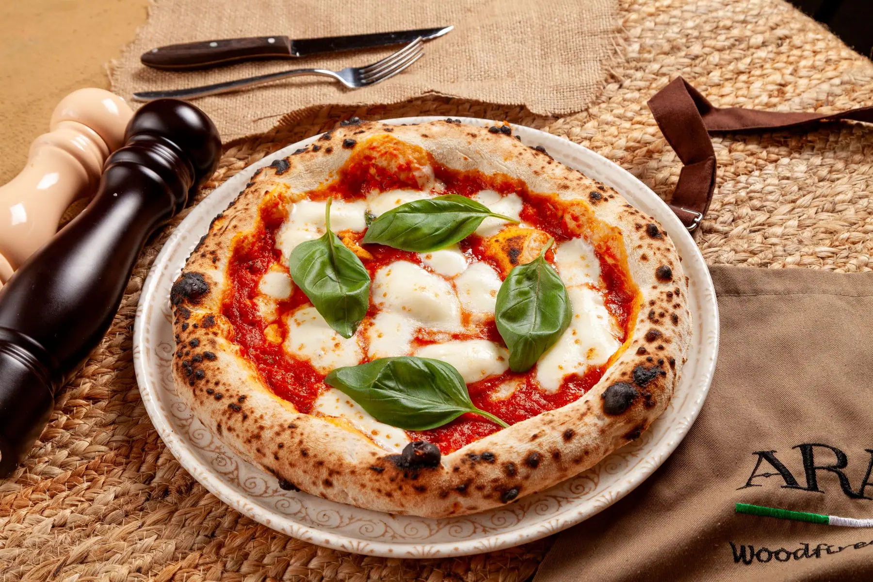 Pizza appena sfornata